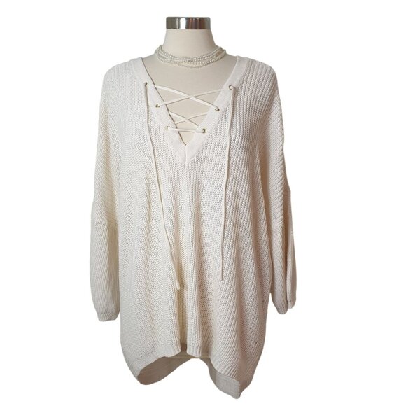 J Roberts Oversized Sweater M White Knit Lace Cozy Chic Winter Slouchy Elegant - Picture 1 of 6